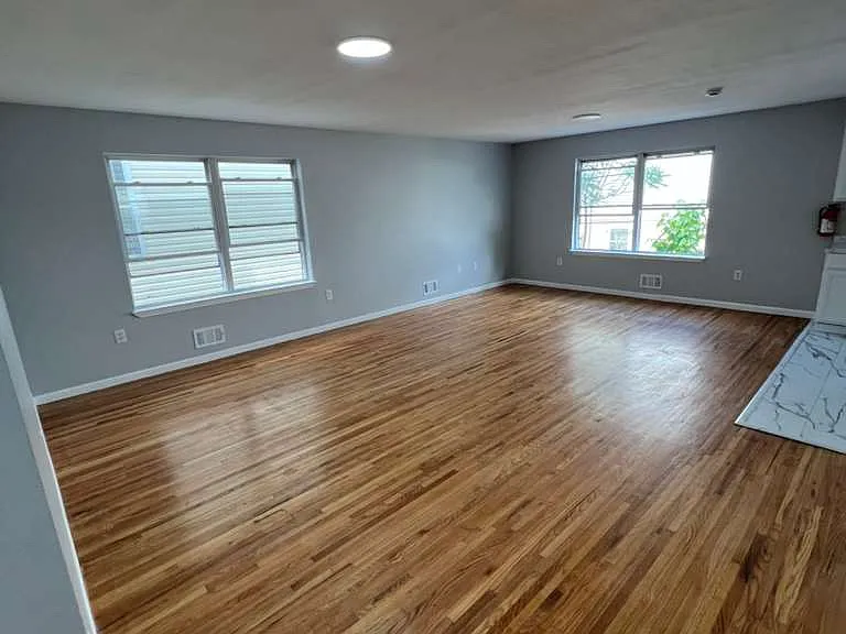 343 Sussex Ave #1 — Photo 4