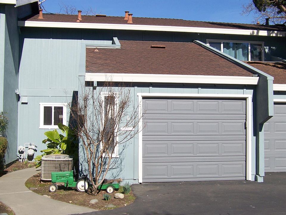 1st image of 605 Knollwood Dr