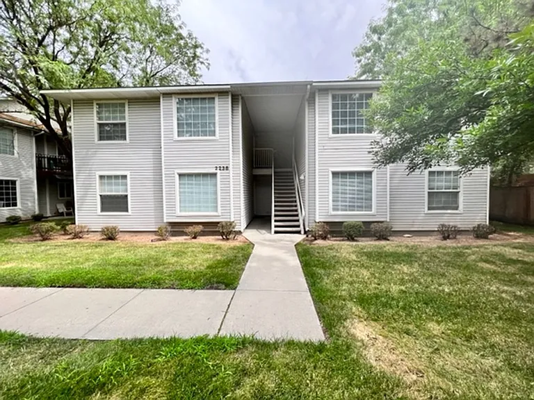 Stephen - 2238 — Photo 1