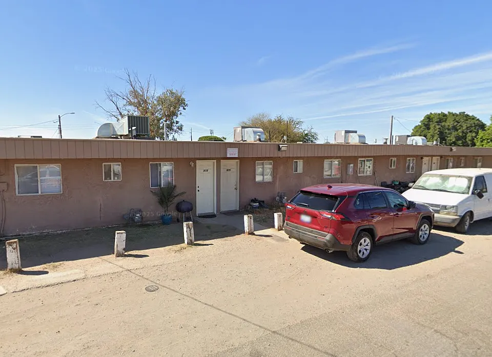 976 S Eleanor Ave #976