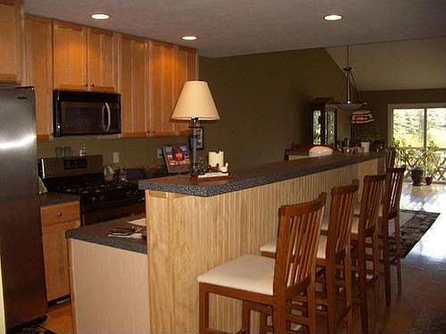 4th image of 415 Harbor Lake Dr
