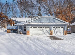233 Pleasant Ridge Dr, Sauk Rapids, MN 56379