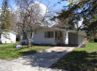 2914 Ronan St, Midland, MI