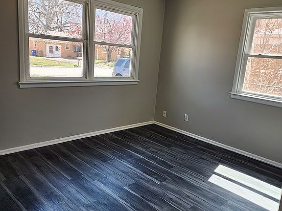 5th image of 543 S Georgie Ave