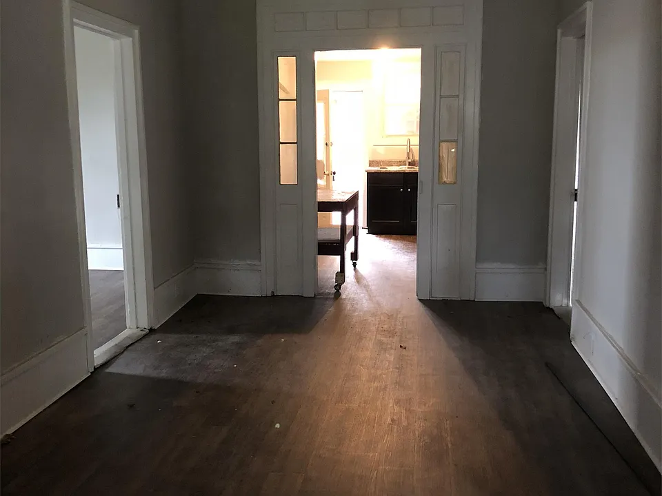 68 Pine St