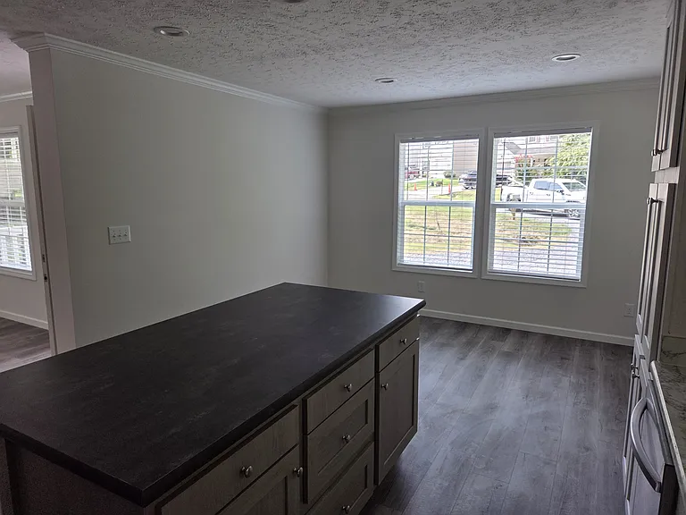 136 Trantham St SW — Photo 7