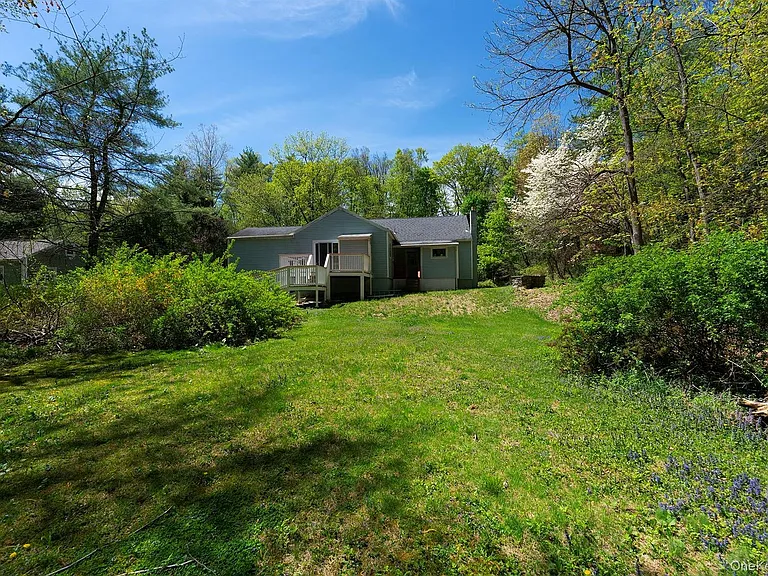 21 Van Dam Rd — Photo 32