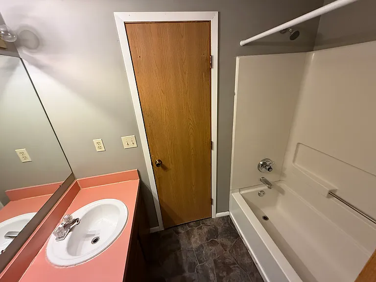 5907 Sundrops Ave — Photo 13