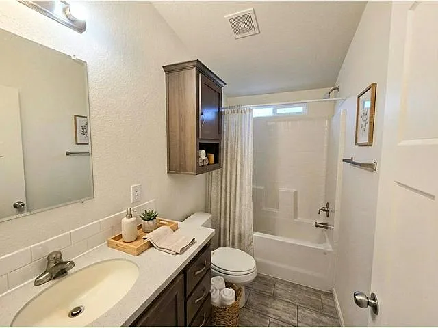 3825 N Nellis Blvd #80 — Photo 4
