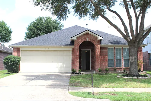 16014 Clayton Green Dr Photo 1