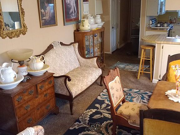 4th image of 309 N Main St
