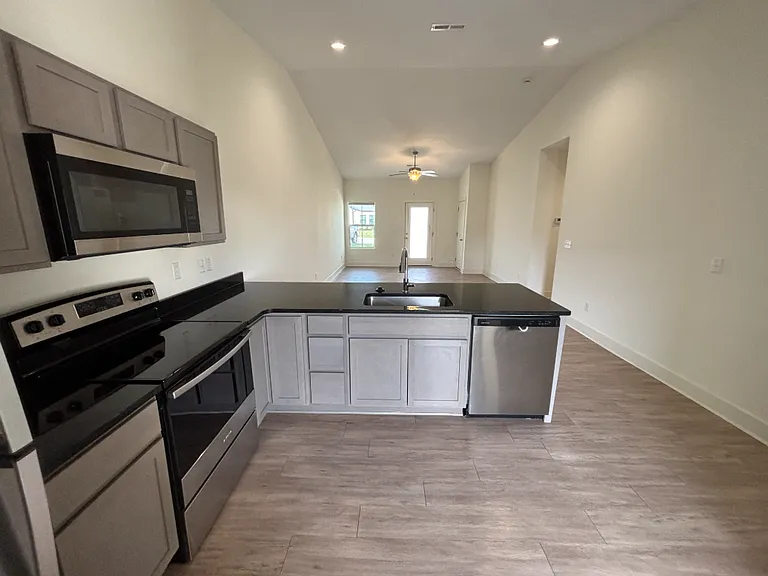 1711 S Hickory Creek Ct — Photo 4