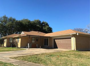 2706 McCutcheon Ln, Dallas, TX 75227