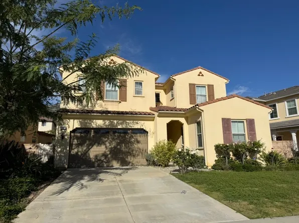 667 E Desert Willow Rd, Azusa, CA 91702