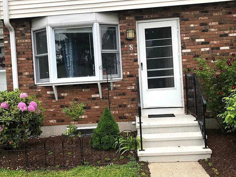 8 Saint Marc Cir #P — Photo 6