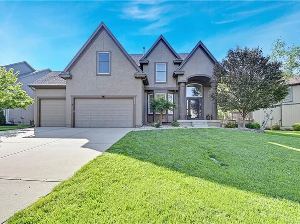 5012 W 163rd St, Overland Park, KS 66085