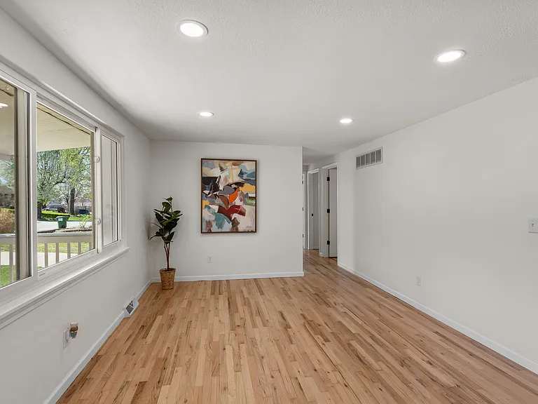28 Misty Springs Cir — Photo 26