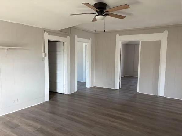 931 9th Ave #2, Pt Arthur, TX 77642