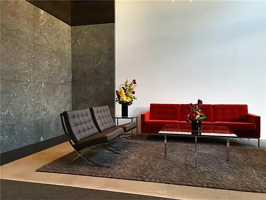 Rented by Bank Neary | media 30