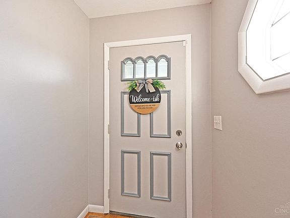 3rd image of 388 Vinnedge Ave