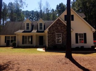 312 Winthrop Dr, Sharpsburg, GA 30277