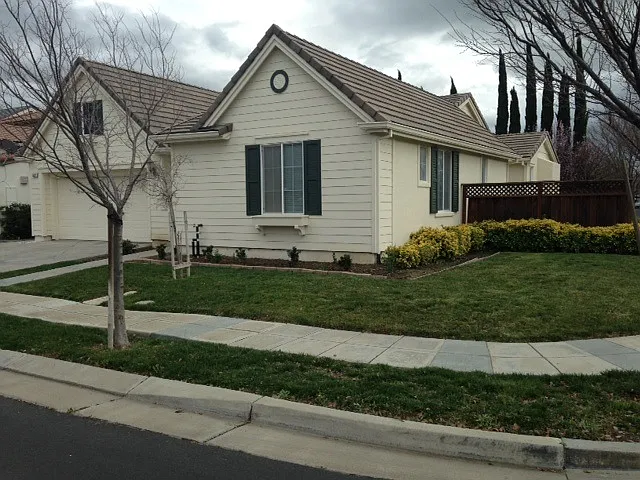 532 Kristin Way photo 1