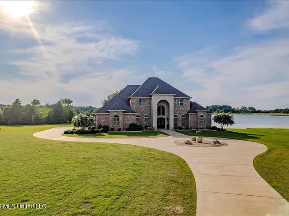 108 Chantry Ln, Madison, MS 39110