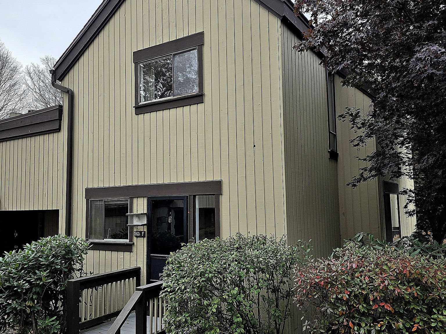 563 Heritage Village #F