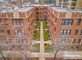 519 W Cornelia Ave #2W, Chicago, IL 60657
