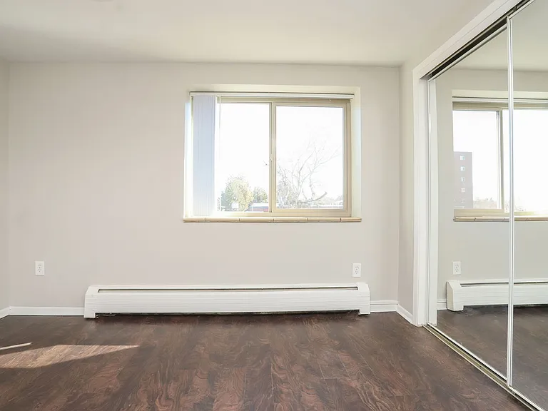 Dexter Street Apartments — Photo 23