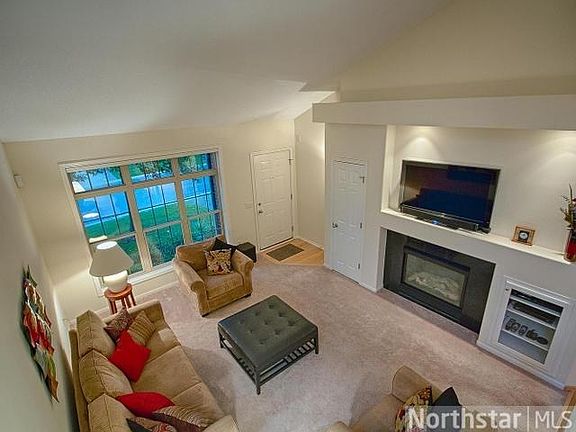4th image of 9820 Belmont Ln
