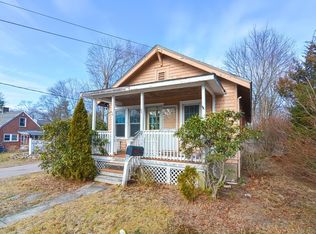 29 Union St, Millis, MA 02054