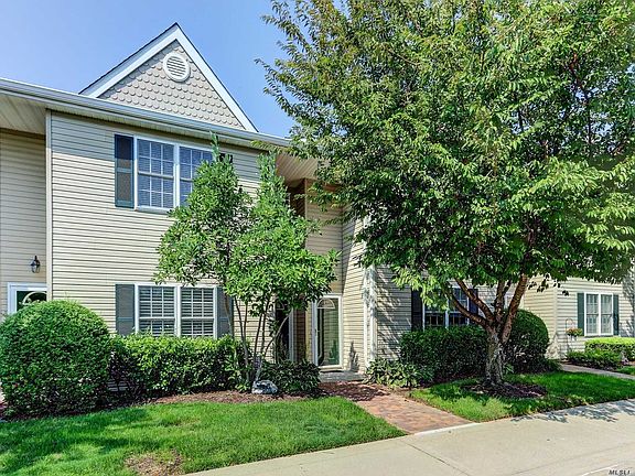 2nd image of 816 Portofino Pl