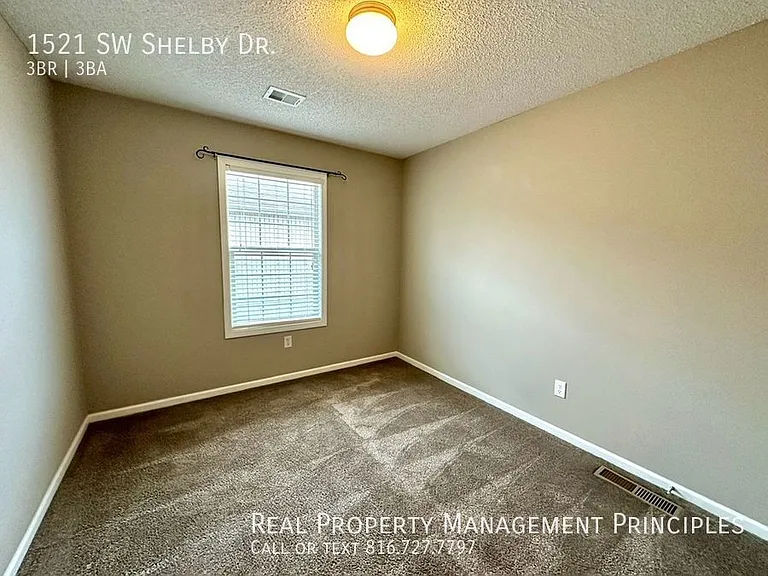 1521 SW Shelby Dr — Photo 15