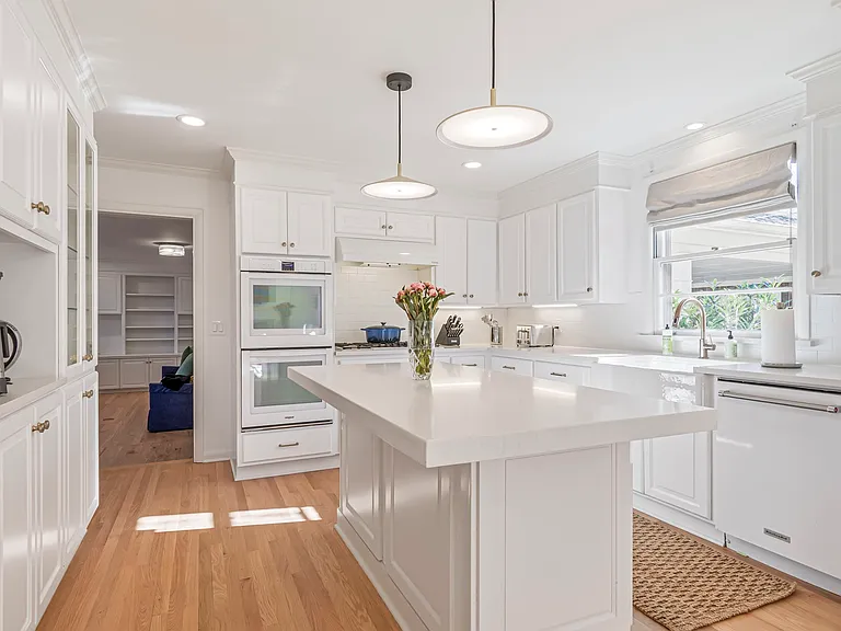 1209 Tyne Blvd — Photo 19