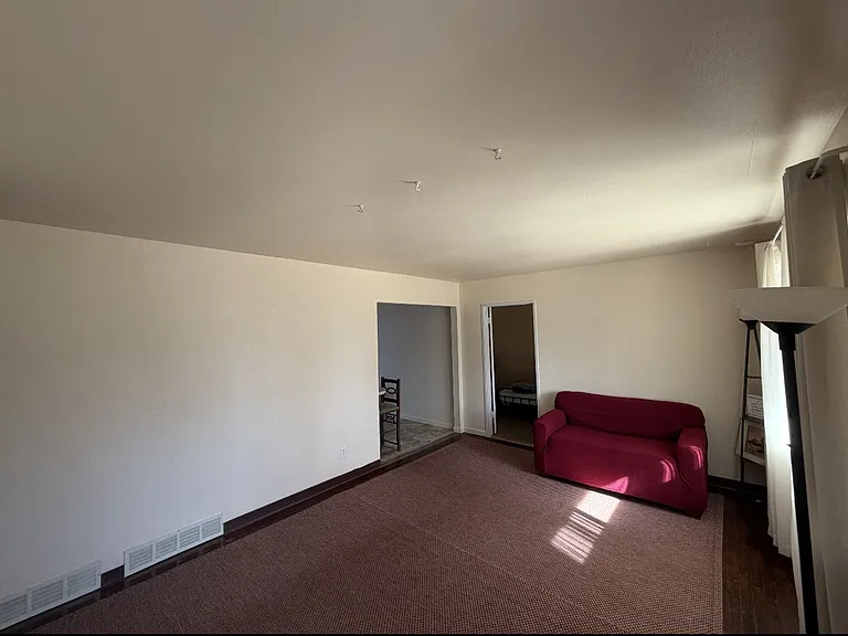 429 Linda Vista Dr — Photo 4