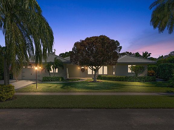 3rd image of 1170 SW Pepperridge Terrace