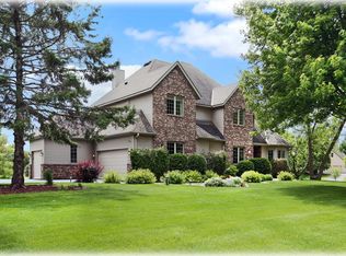 85 Fairway Ridge Ct, Mound, MN 55364