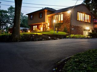 26 Highclere Ln, Valhalla, NY 10595