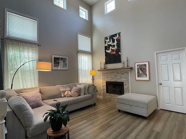 3041 Rancho La Presa