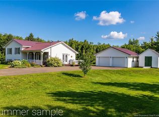 124 Cove Rd, Moncton, NB E4V 1Y1