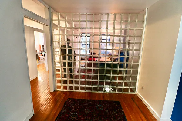 Rented by REAL New York | media 35