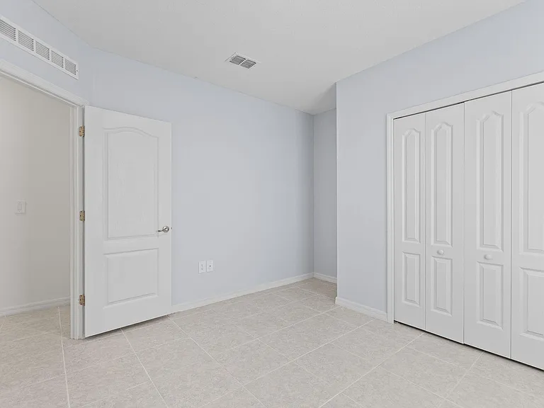 681 SW Millard Dr — Photo 38