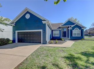 11947 S Clinton St, Olathe, KS 66061