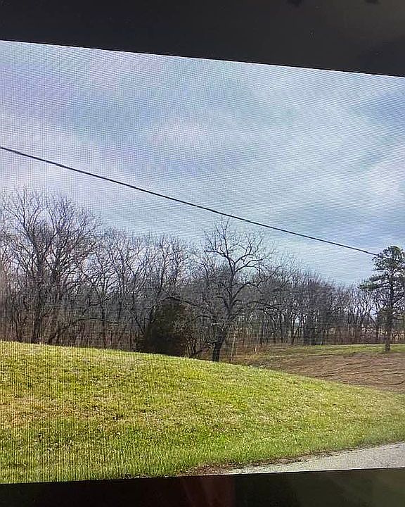2nd image of 10500 NW Tiffany Springs Rd
