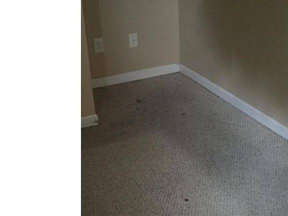 4th image of 2339 N Park Ave