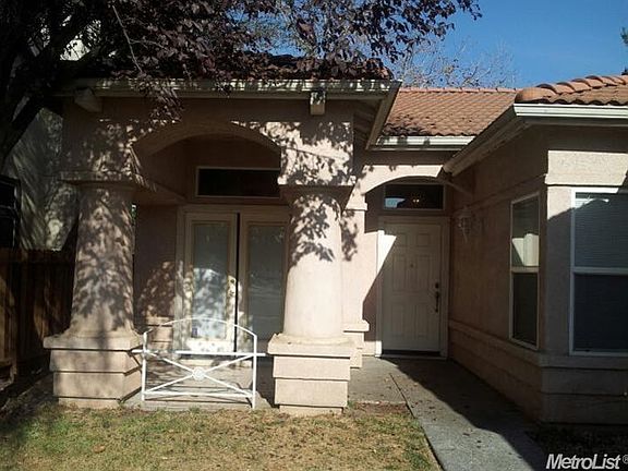3rd image of 288 Quail Dr