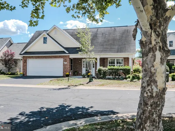 106 Candlewick Dr, Winchester, VA 22602