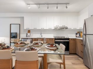 15215 Sitka Dr APT 1, Surrey, BC