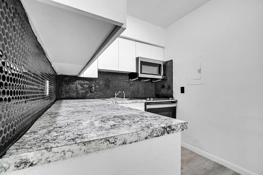 Building Photo - 56 NW 62nd St #1